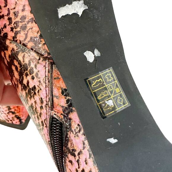 Jeffrey Campbell 7 - Picture 7 of 8